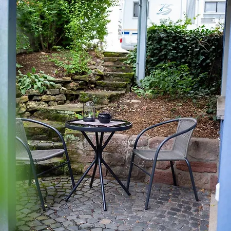 Best Stay Stadtquartiert Huenfeld - Kueche, Schlafsofa, Terrasse Wlan Smart Tv *