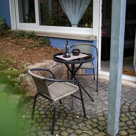 Best Stay Stadtquartiert Huenfeld - Kueche, Schlafsofa, Terrasse Wlan Smart Tv Apartmán